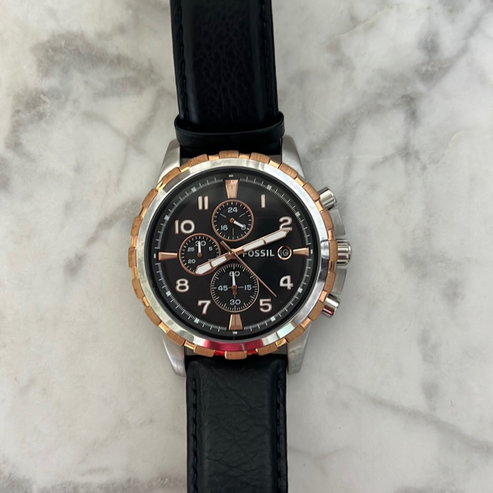 Men’s Fossil Watch — Needs Battery
